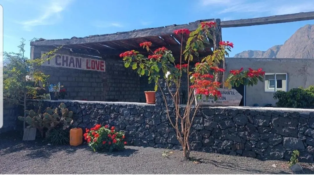 Bed and Breakfast Tchan Love Portela